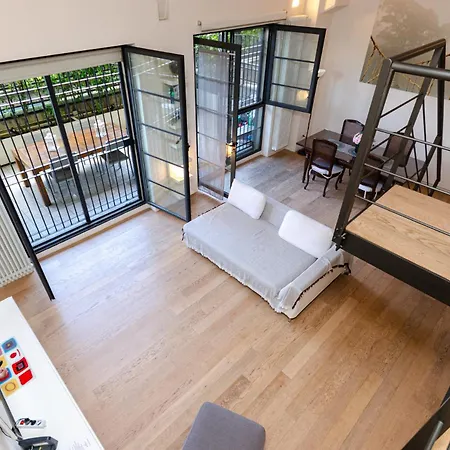 アパート Vivimihome Loft Su Due Livelli Con Terrazzo *