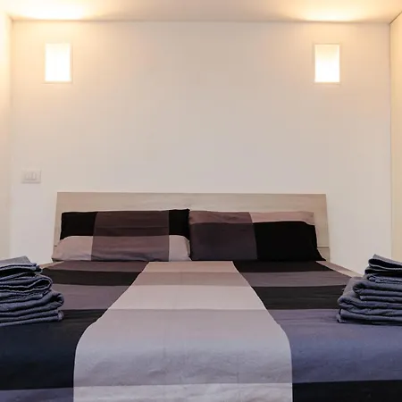 Vivimihome Loft Su Due Livelli Con Terrazzo ミラノ