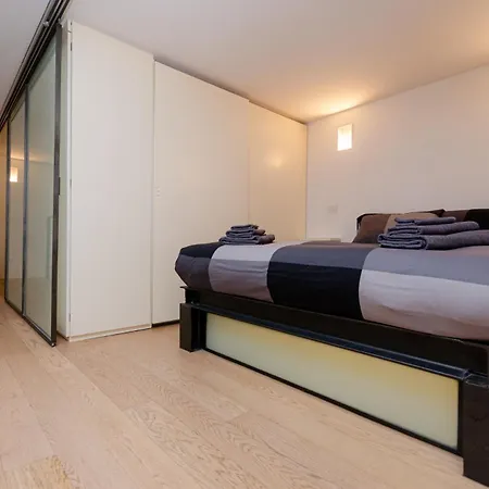 アパート Vivimihome Loft Su Due Livelli Con Terrazzo ミラノ