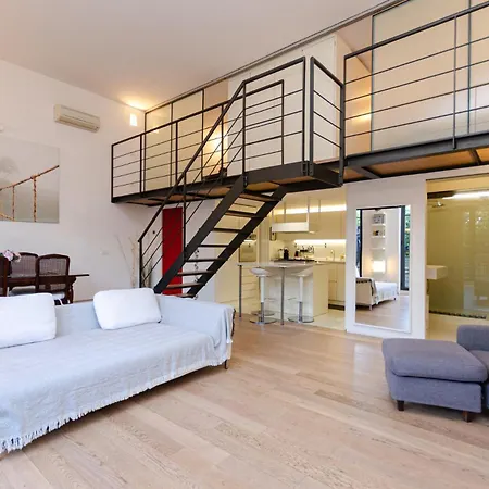 Apartman Vivimihome Loft Su Due Livelli Con Terrazzo *